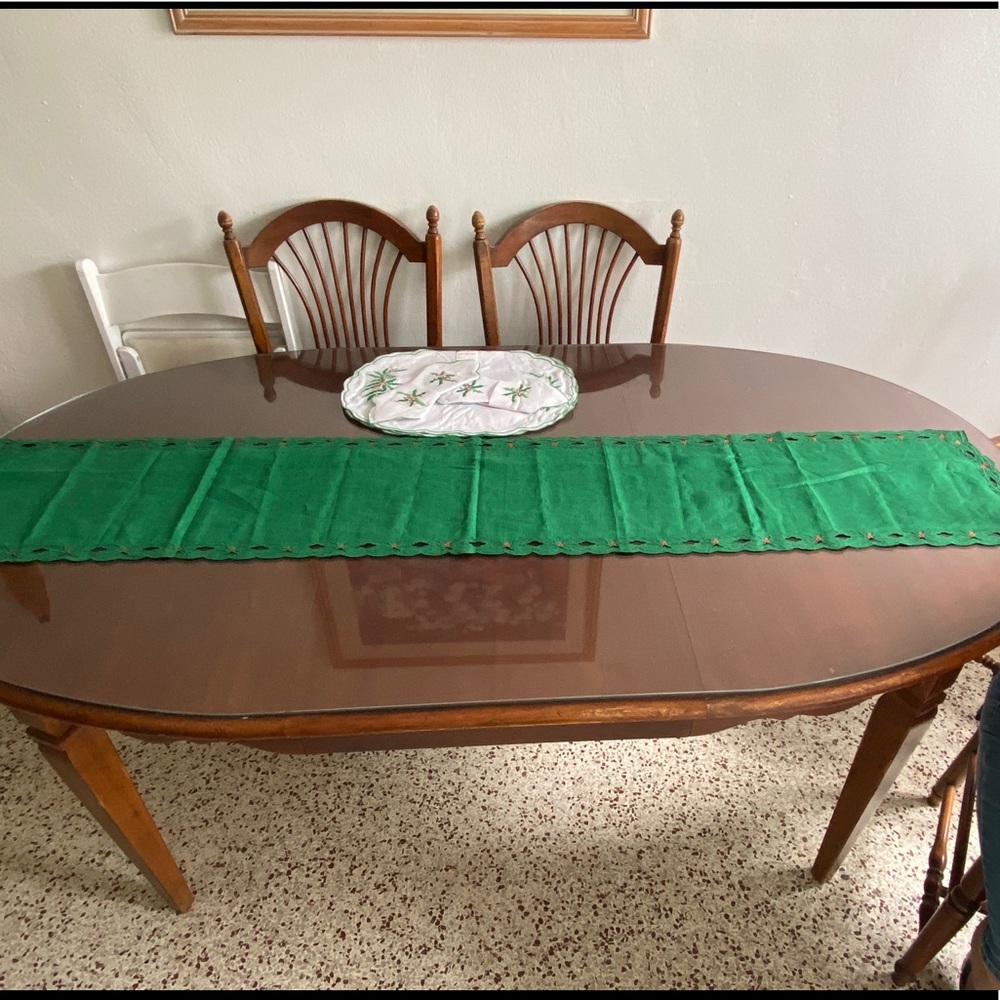 8pc Hand made table cloth